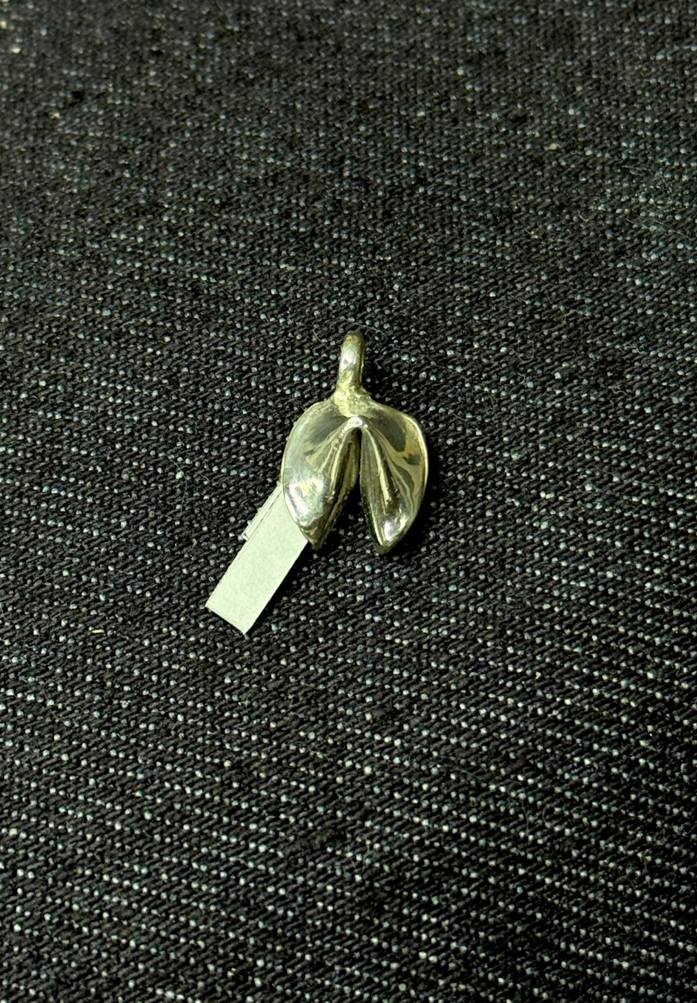 Domínate charm